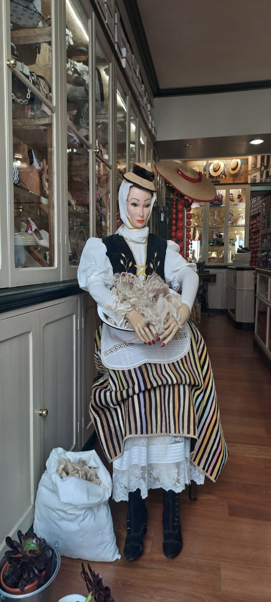 7964744e-0fe7-4cf8-9ea5-8fba41a60e99