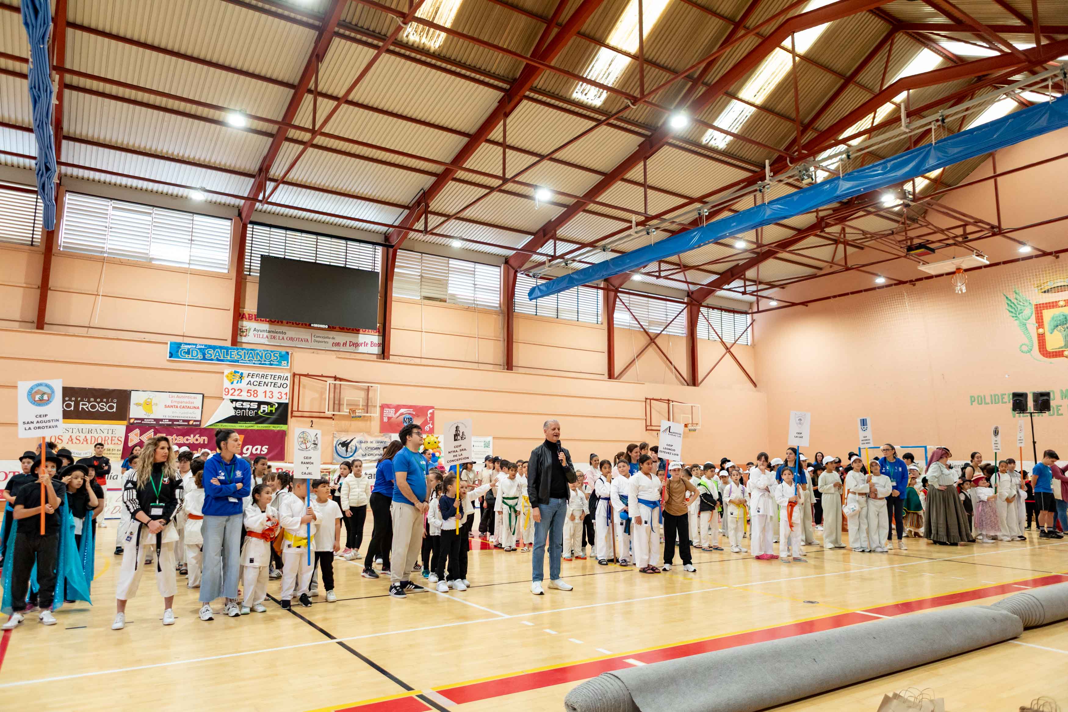 MUESTRA DE ACTIVIDADES EXTRAESCOLARES 1