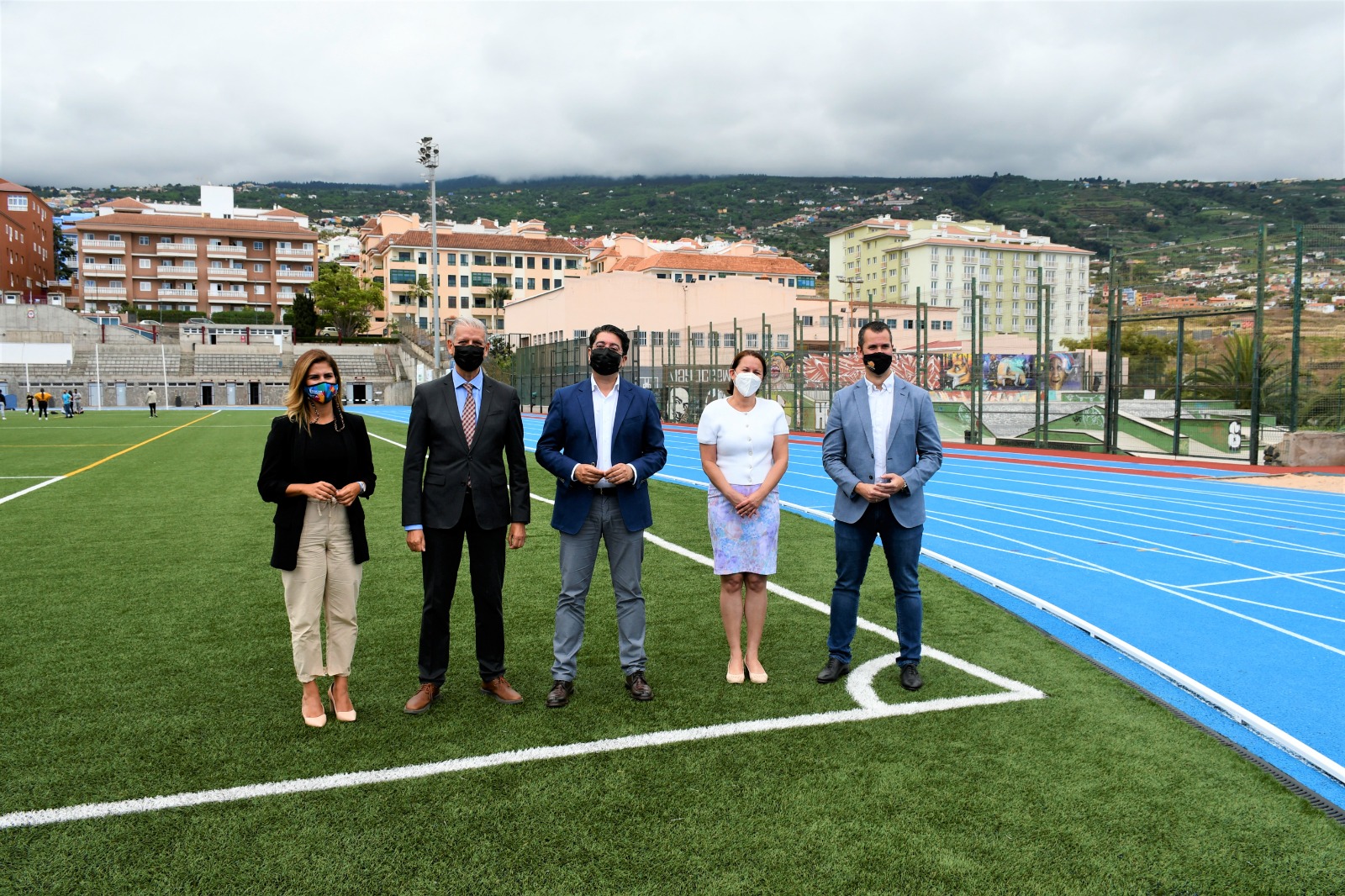 Visita del presidente del Cabildo al complejo deportivo del Mayorazgo tras la rehabilitación y homologación de la pista de atletismo Visita del presidente del Cabildo al complejo deportivo del Mayorazgo tras la rehabilitación y homologación de la pista de atletismo