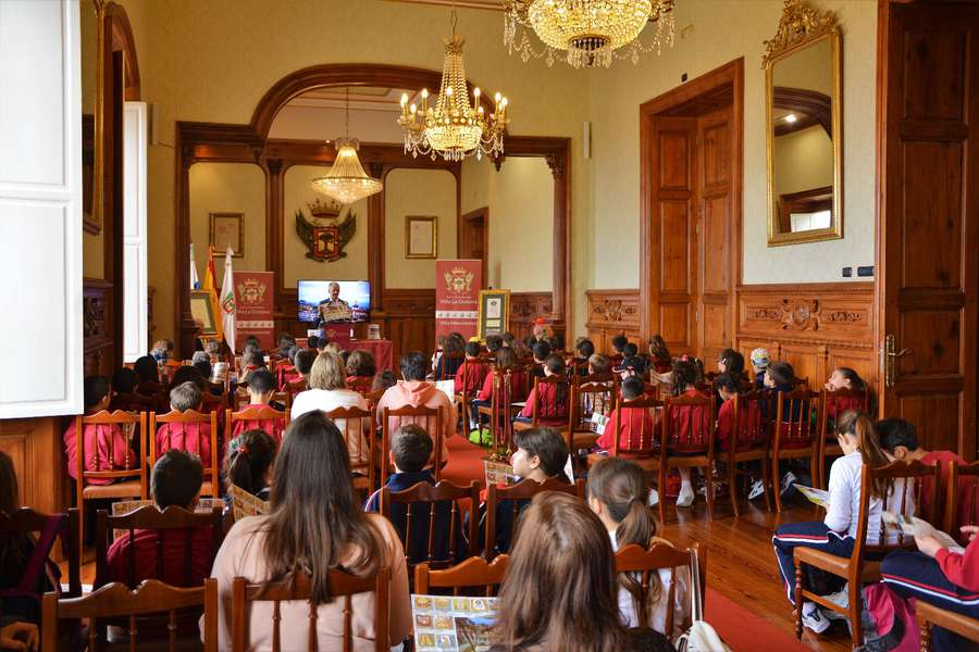 El Ayuntamiento de La Orotava concedió 809 becas en el pasado curso escolar El Ayuntamiento de La Orotava concedió 809 becas en el pasado curso escolar