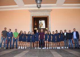 Recepción en el Ayuntamiento villero al Barça Femenino