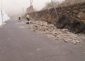 El alcalde de La Orotava solicitará ayuda al Gobierno de Canarias ante los numerosos destrozos por el temporal y previa declaración como zona Catastrófica