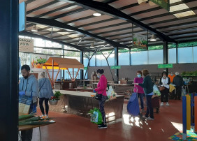 El Mercadillo Valle de La Orotava mantiene su servicio especial de reparto a domicilio      